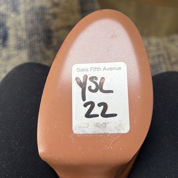 YSL NEW. Tribute 2 Platform Pumps. 37.5 - Picture 10 of 12